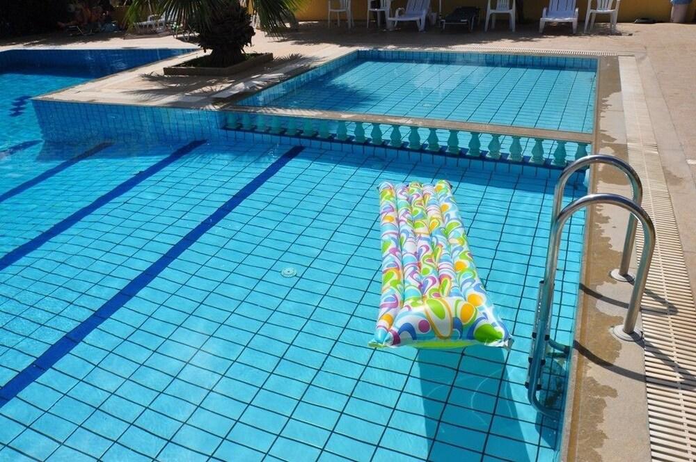 Stork Hotel Amudára Laszithiu Kültér fotó